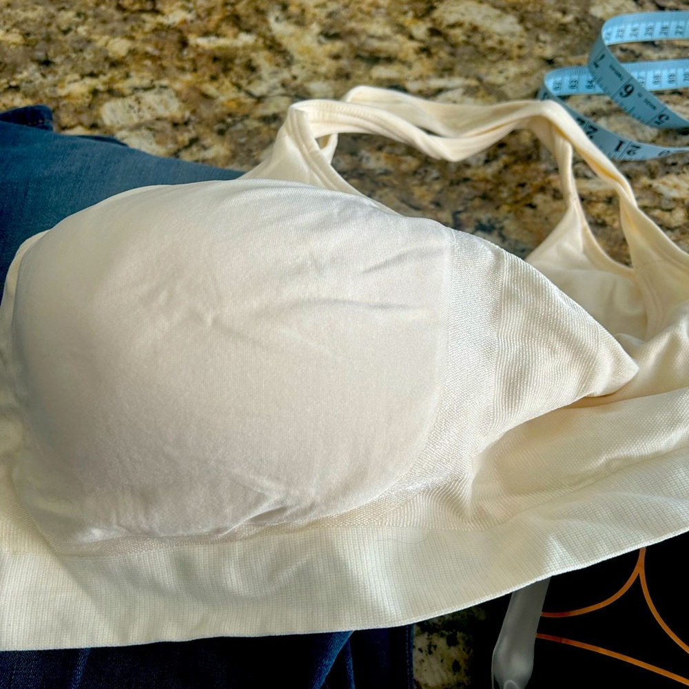 TRUEKIND WIRELESS SHAPER BRA — NEW NEVER WORN 3X